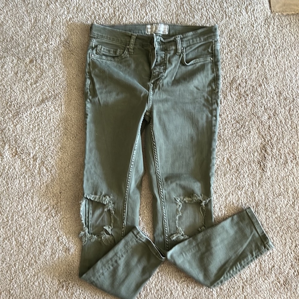 Free people busted skinny jeans size 27